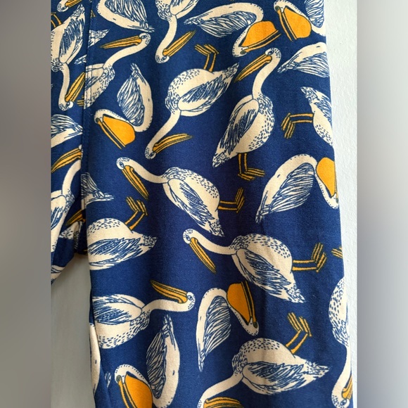LuLaRoe Pelican leggings - OS - Picture 4 of 8